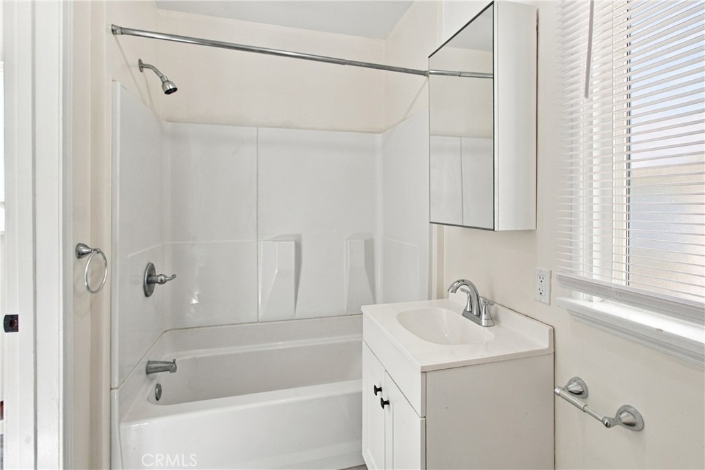 1046 Sonora Avenue Property Photo 40