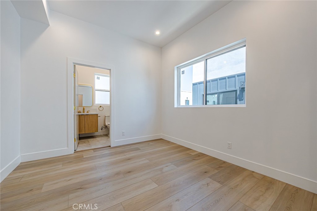 242 N Dillon Street Property Photo 17