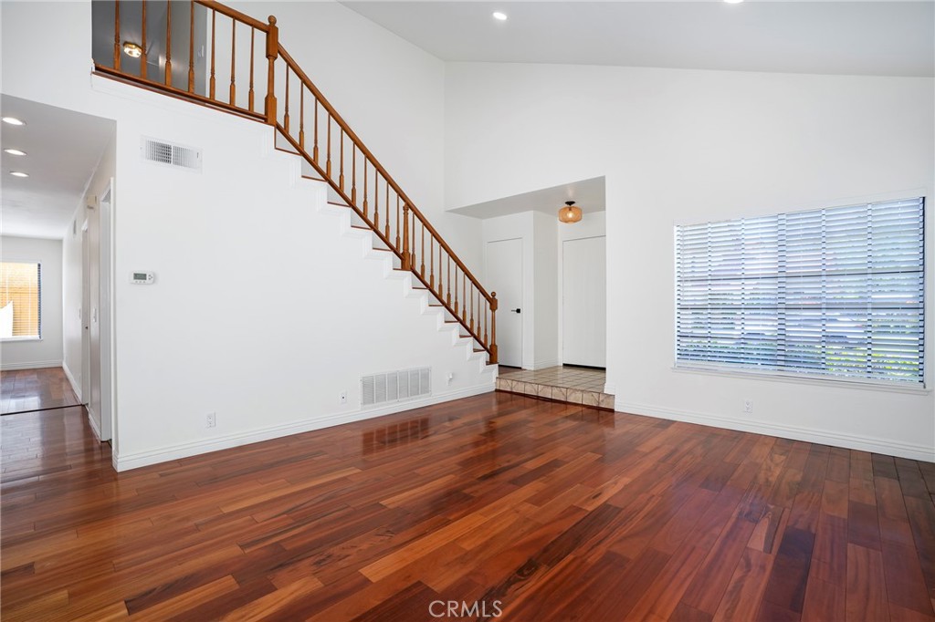 6820 Eaglehaven Lane Property Photo 2