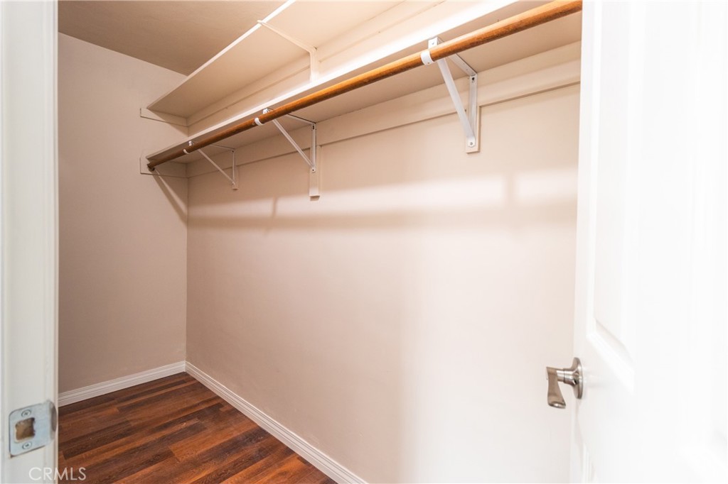 870 N Alexandria Avenue Property Photo 24