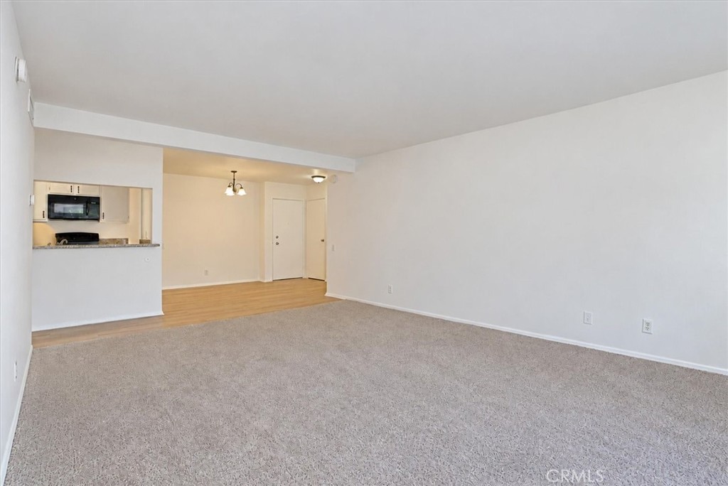 5460 White Oak Property Photo 8