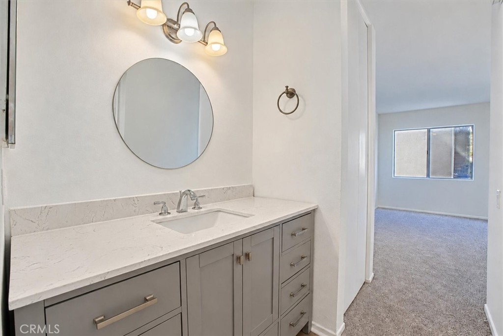 5460 White Oak Property Photo 10