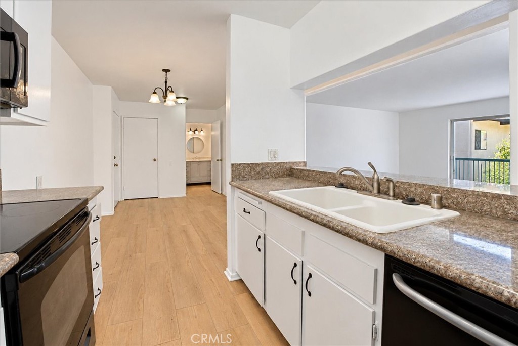 5460 White Oak Property Photo 19
