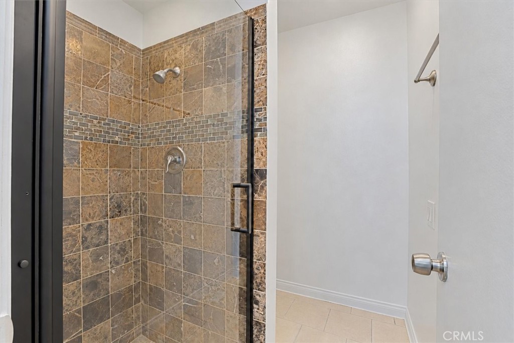 5460 White Oak Property Photo 30