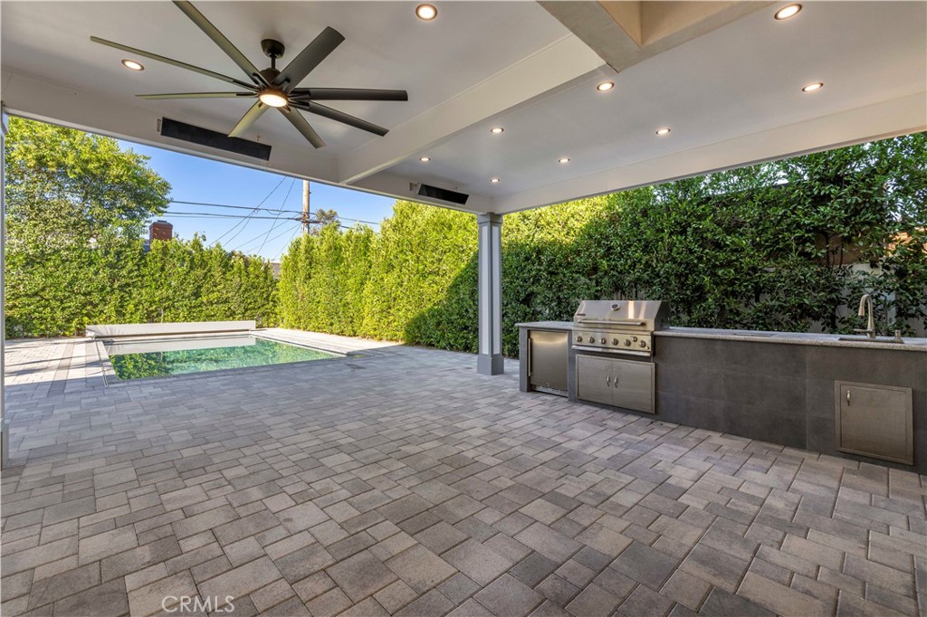 251 S Griffith Park Property Photo 7