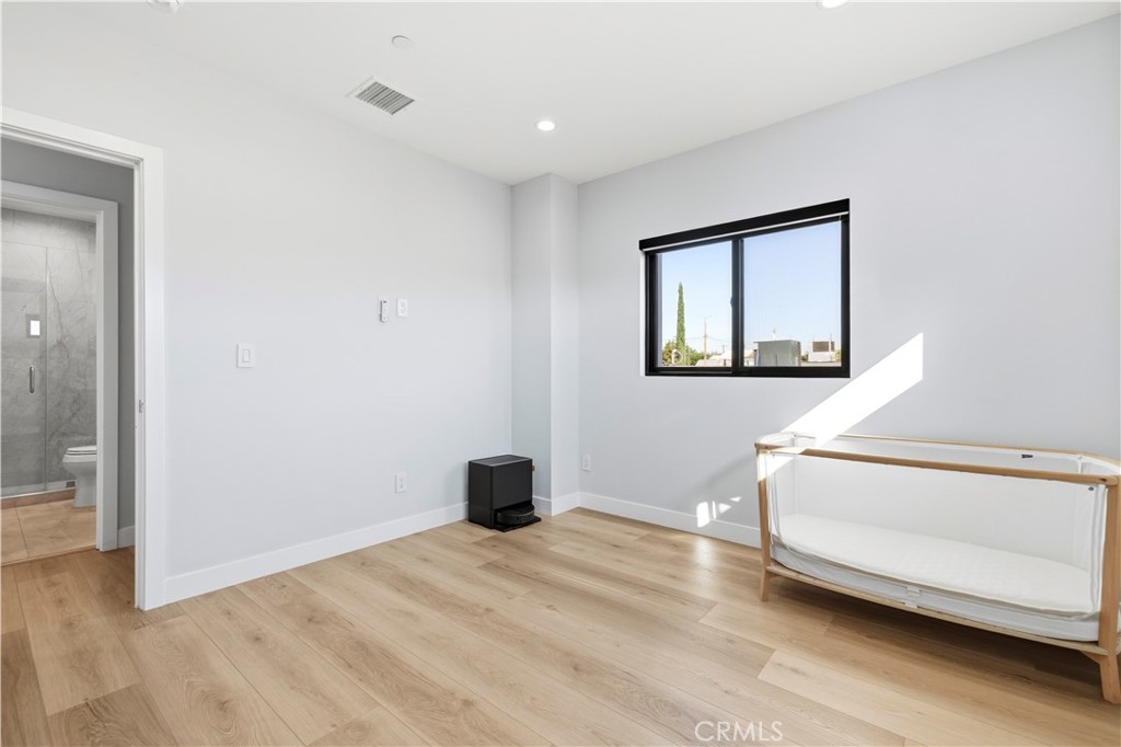 251 S Griffith Park Property Photo 47