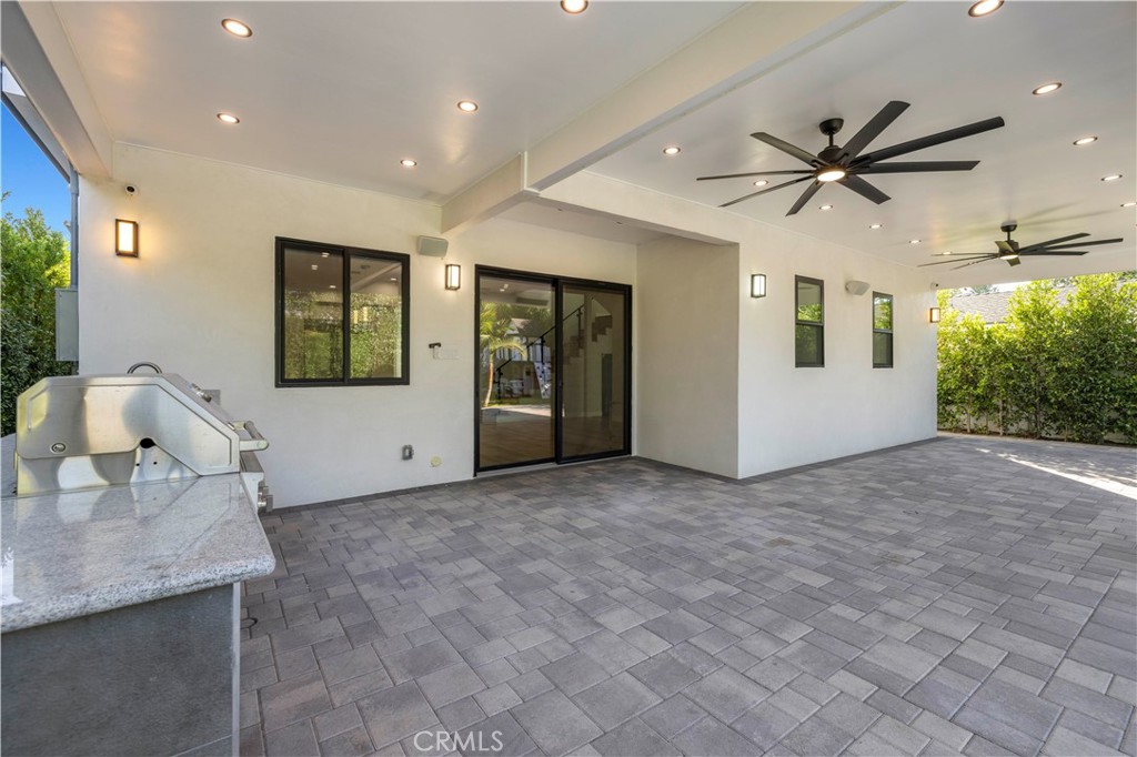 251 S Griffith Park Property Photo 65