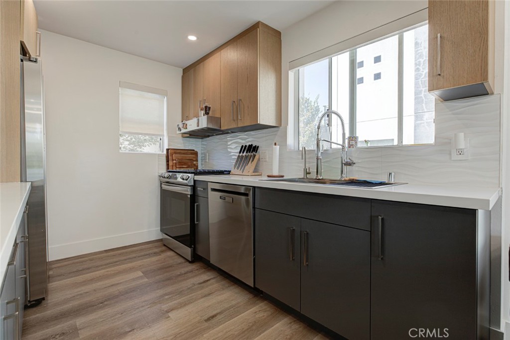 1080 Everett Property Photo 14