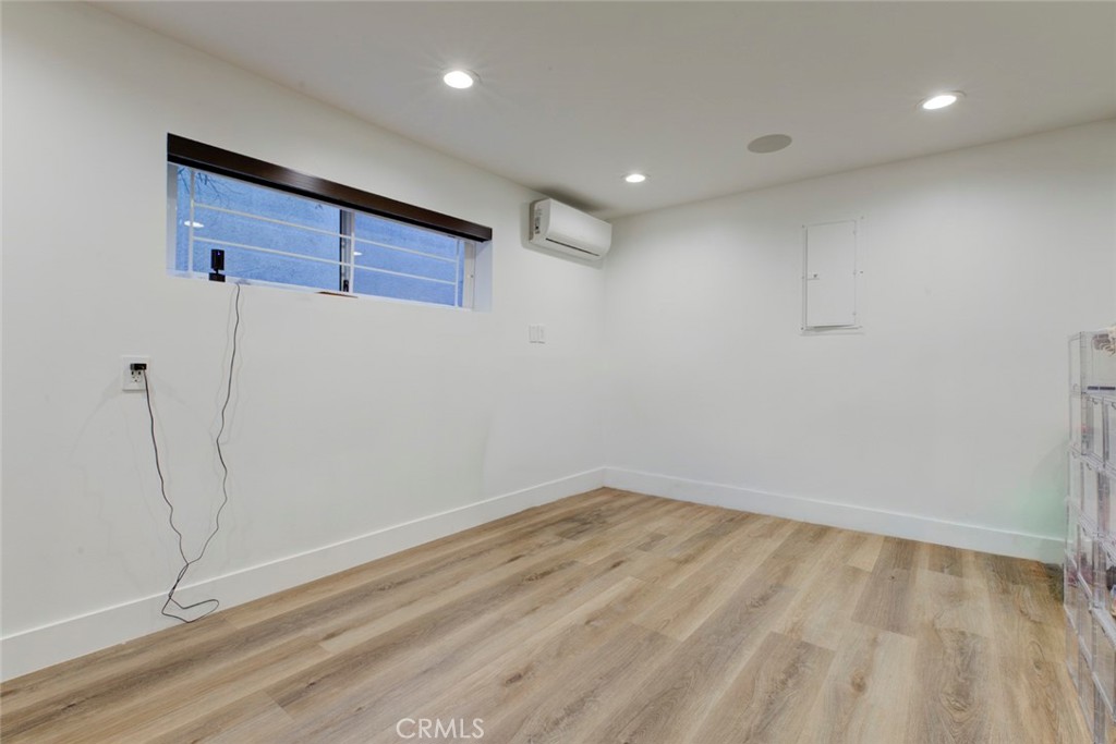 1080 Everett Property Photo 44