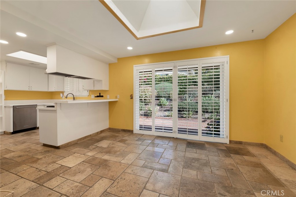872 Boxthorn Avenue Property Photo 4