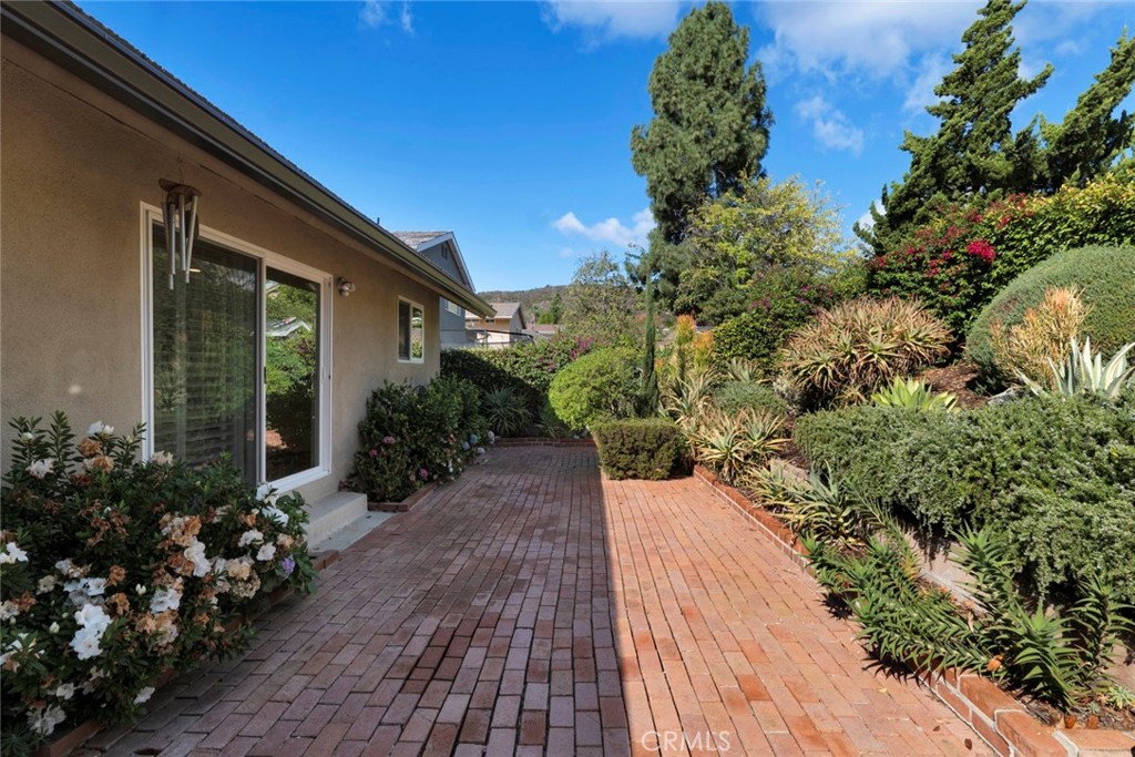 872 Boxthorn Avenue Property Photo 35