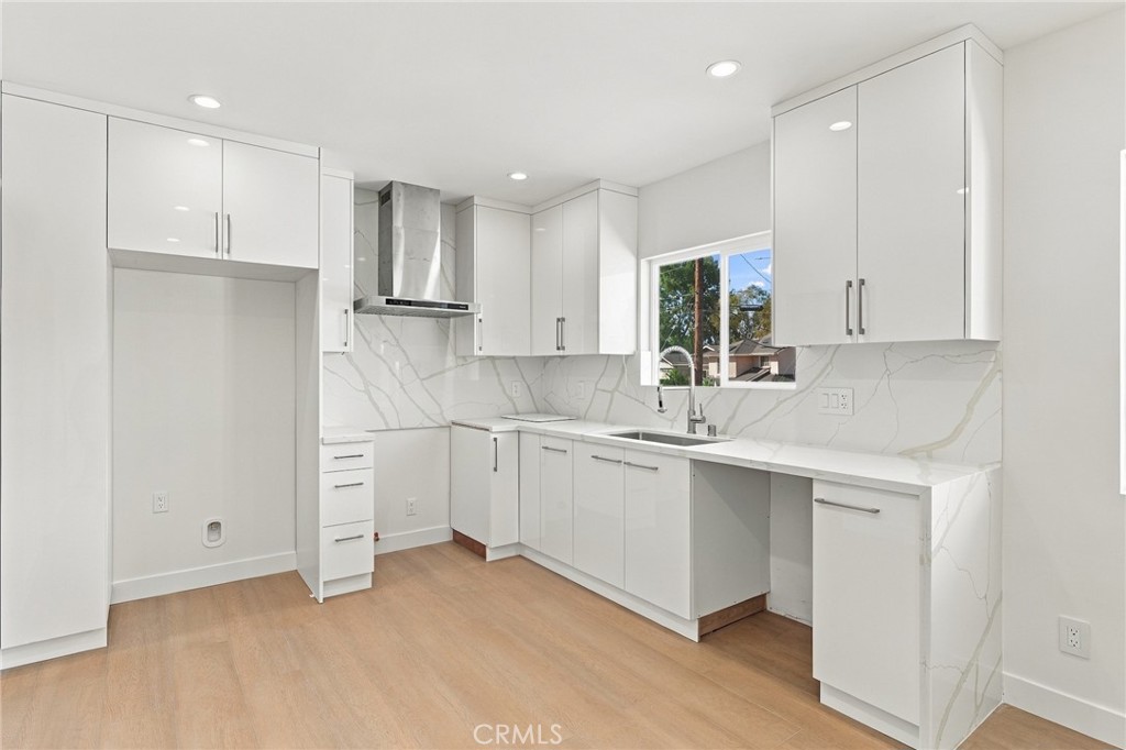 10906 Tujunga Cyn Property Photo 6