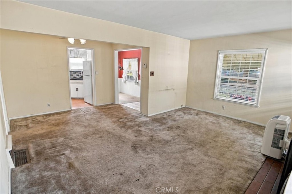 146 N Brighton Property Photo 3