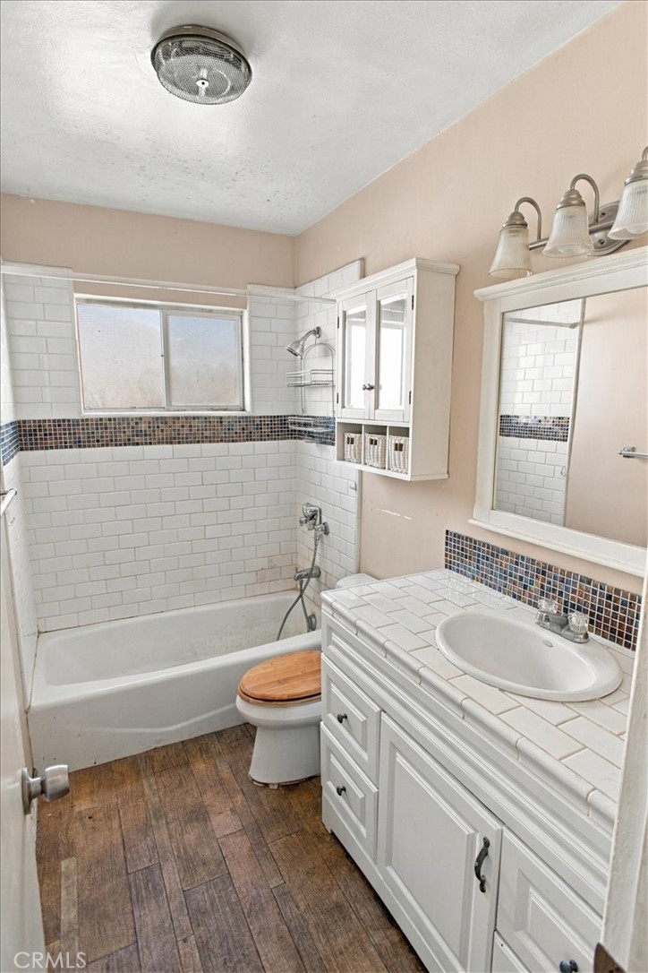 146 N Brighton Property Photo 13