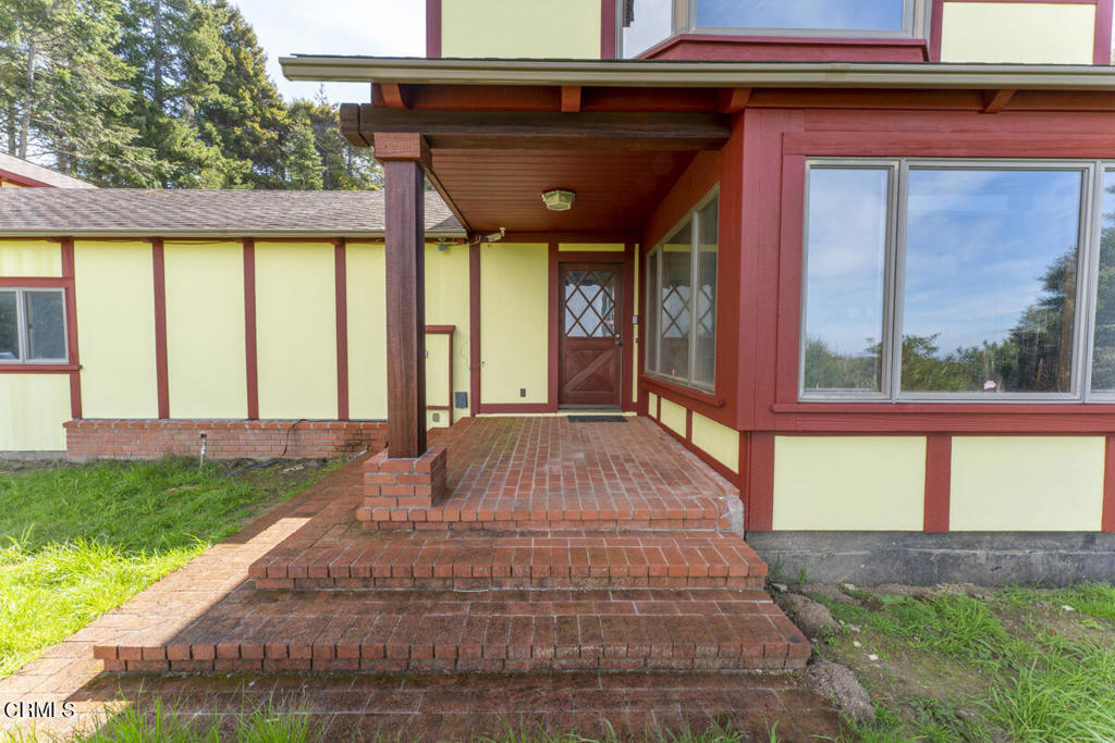 33451 Little Valley Road Property Photo 8