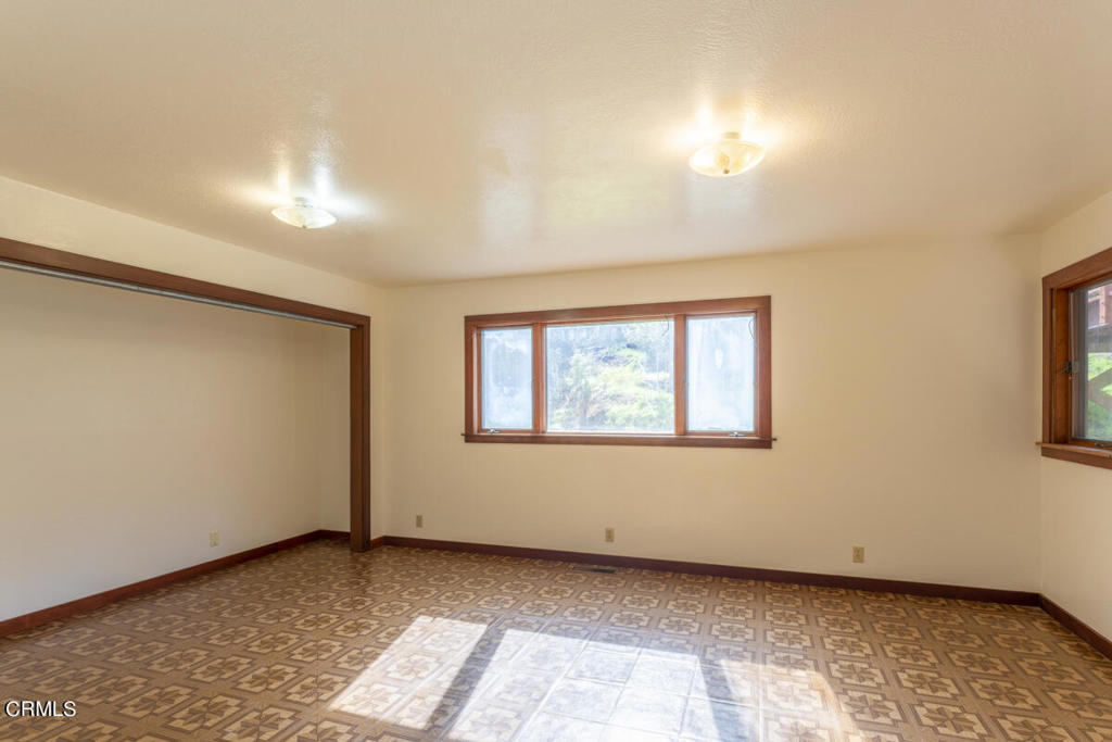 33451 Little Valley Road Property Photo 21