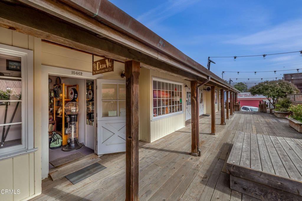 10470 Lansing Street Property Photo 7