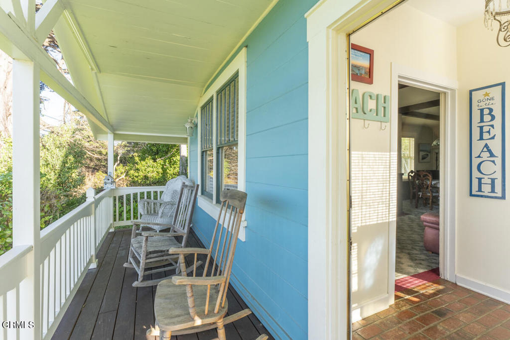 32980 Gibney Lane Property Photo 3