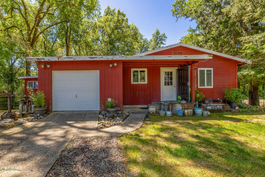 3901 Canyon Road Property Photo 1