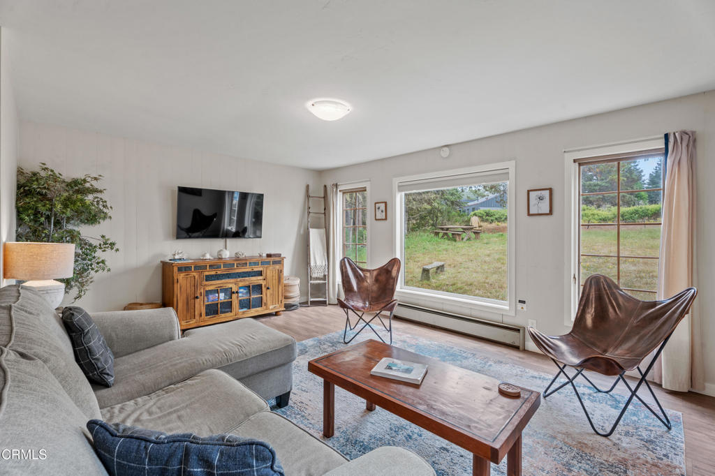 15741 Forest View Road Property Photo 7