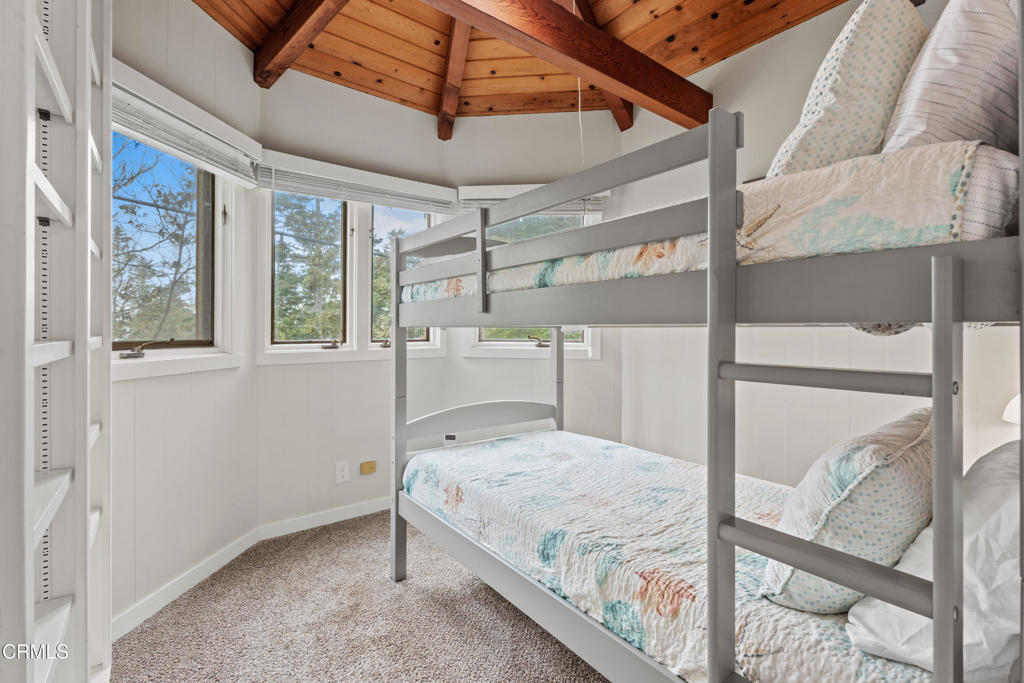 15741 Forest View Road Property Photo 14
