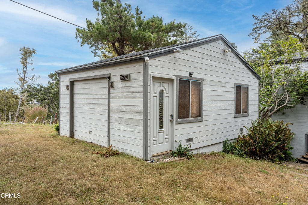 15741 Forest View Road Property Photo 20