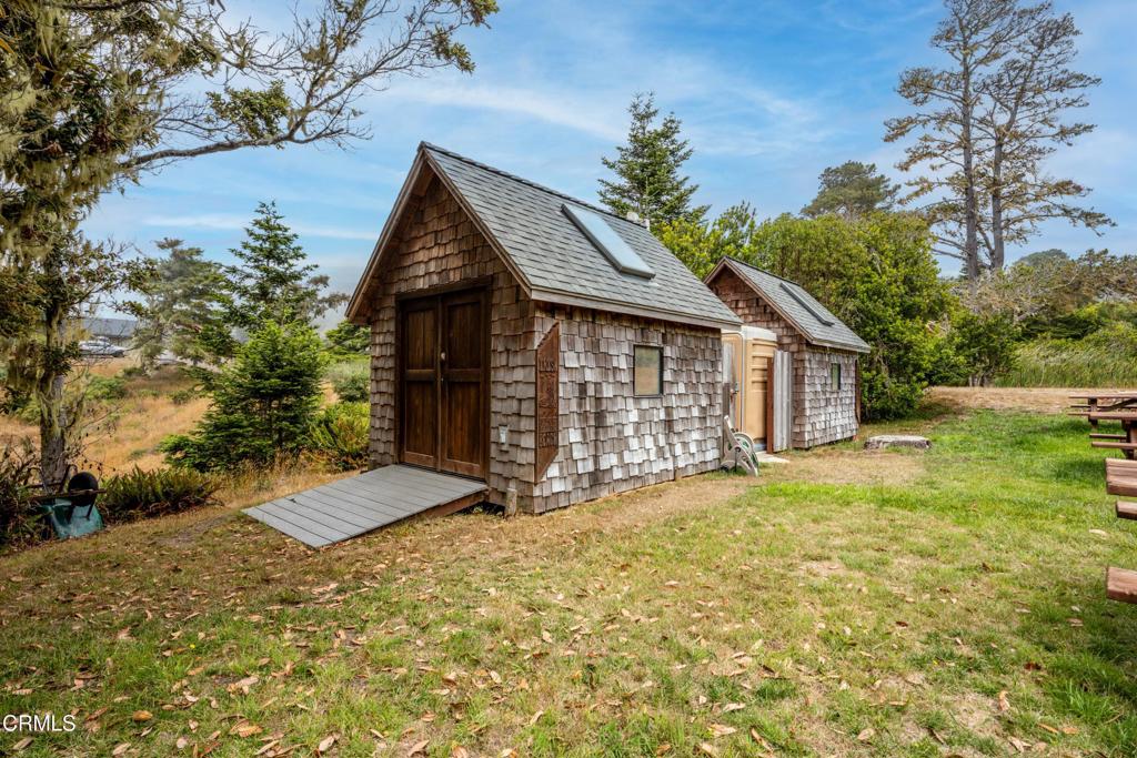 15741 Forest View Road Property Photo 28