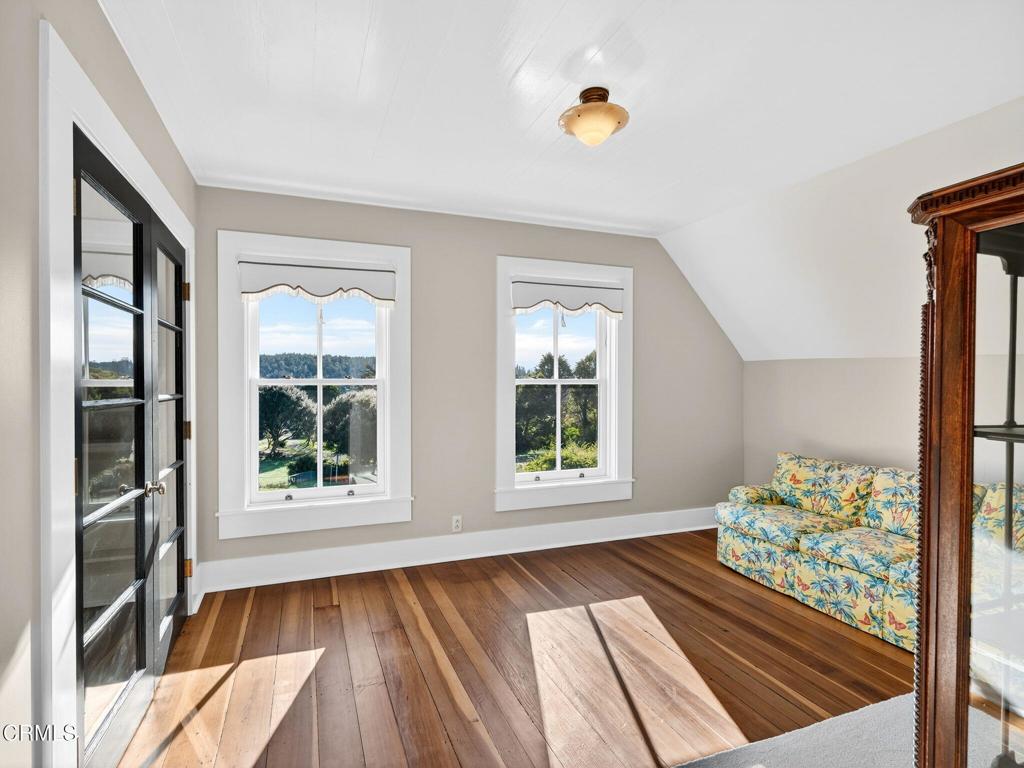 44900 Little Lake Road Property Photo 32