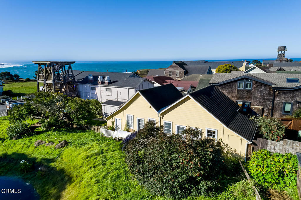 45040 Main Street Property Photo 6