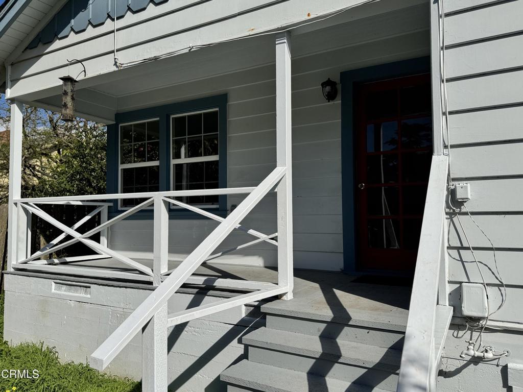 399 Winifred Street Property Photo 3