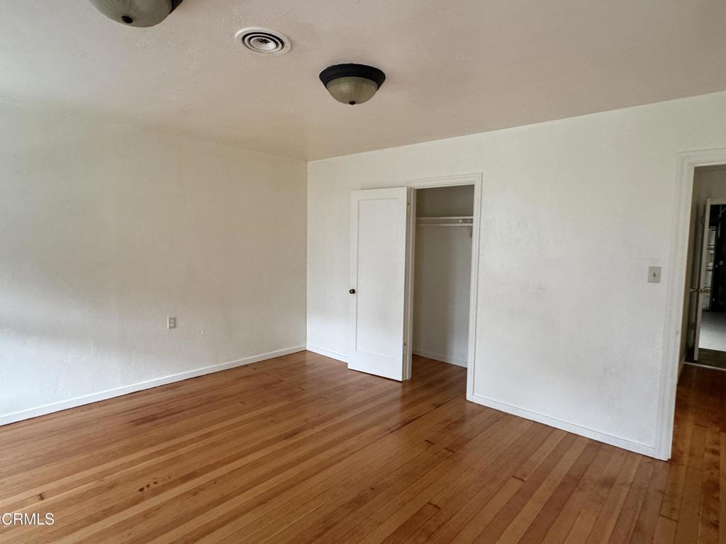 399 Winifred Street Property Photo 8
