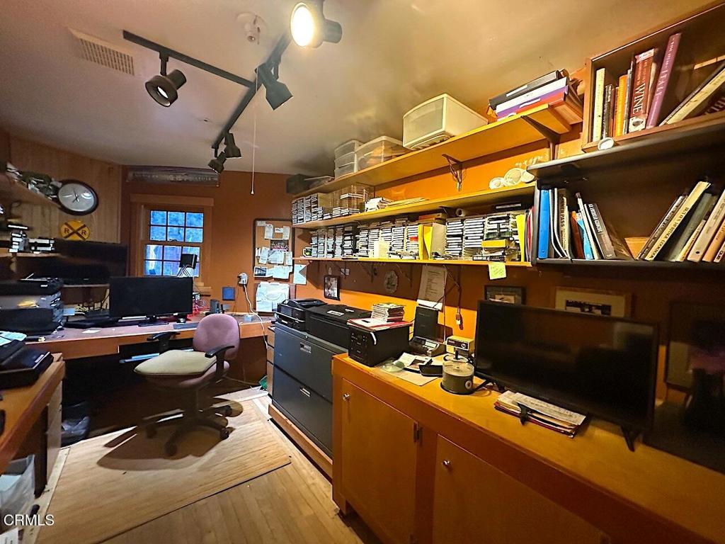 10360 Gary Lane Property Photo 22