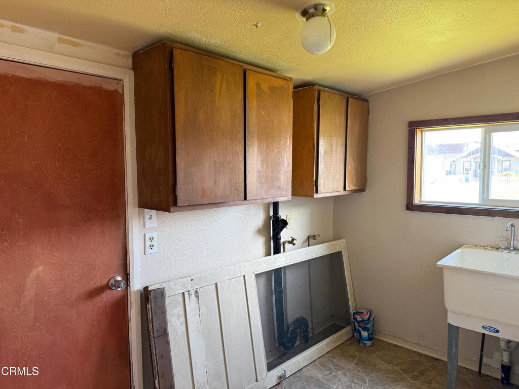 331 S Franklin Street Property Photo 7