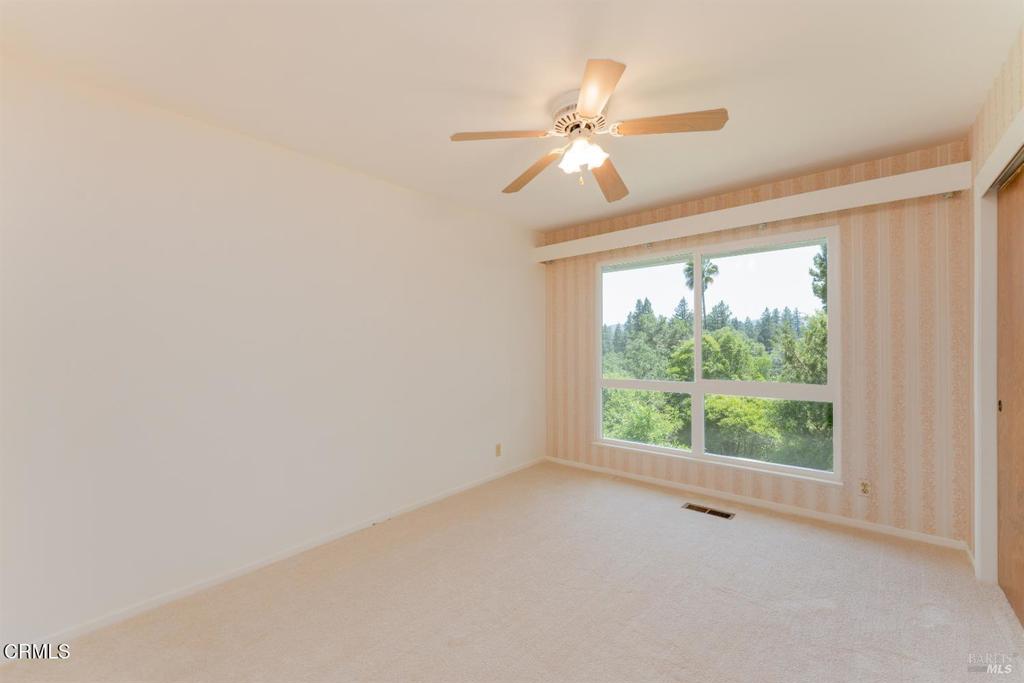 925 Knob Hill Road Property Photo 14
