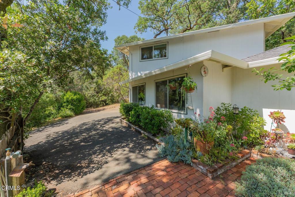 925 Knob Hill Road Property Photo 25