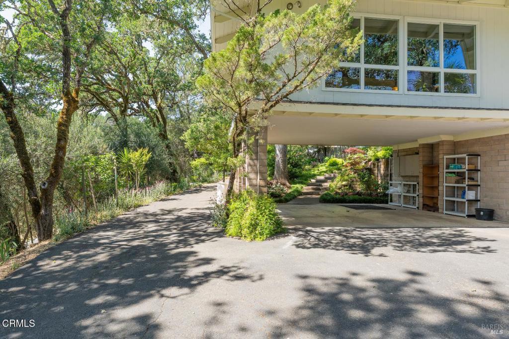 925 Knob Hill Road Property Photo 37