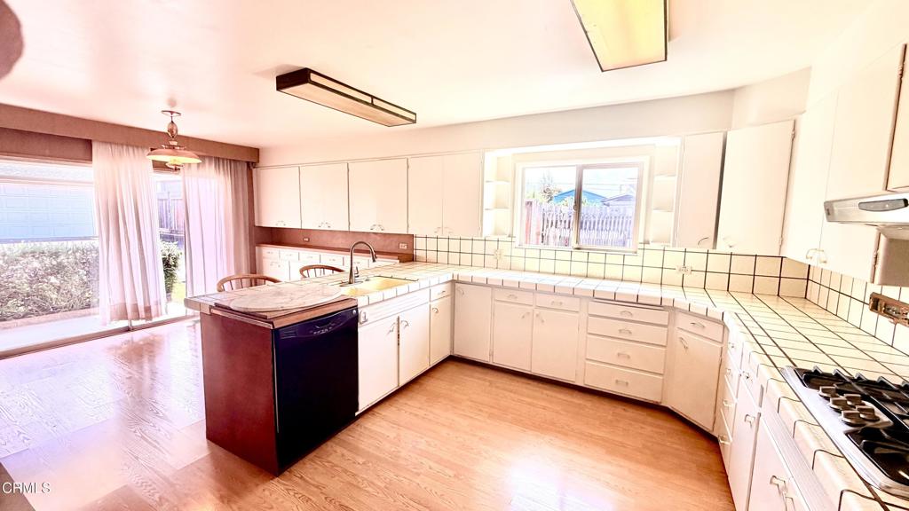 270 S Whipple Street Property Photo 15