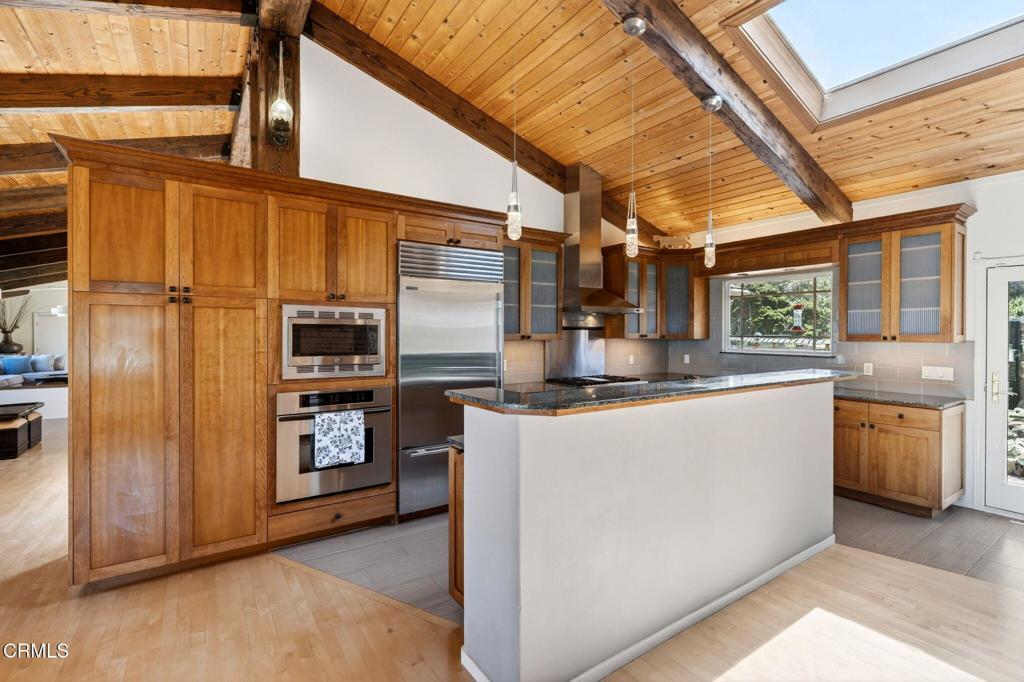 16861 Ocean Drive Property Photo 11