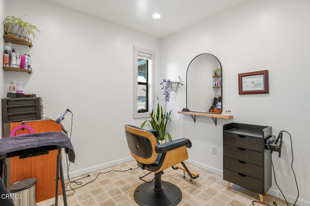 483 E Chestnut Street Property Photo 7