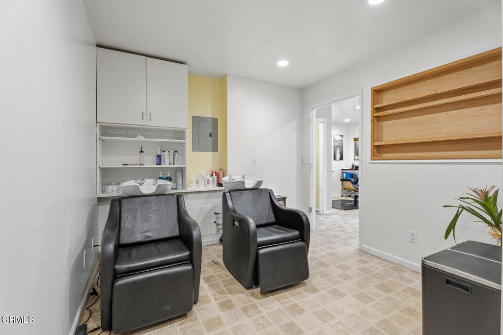 483 E Chestnut Street Property Photo 8