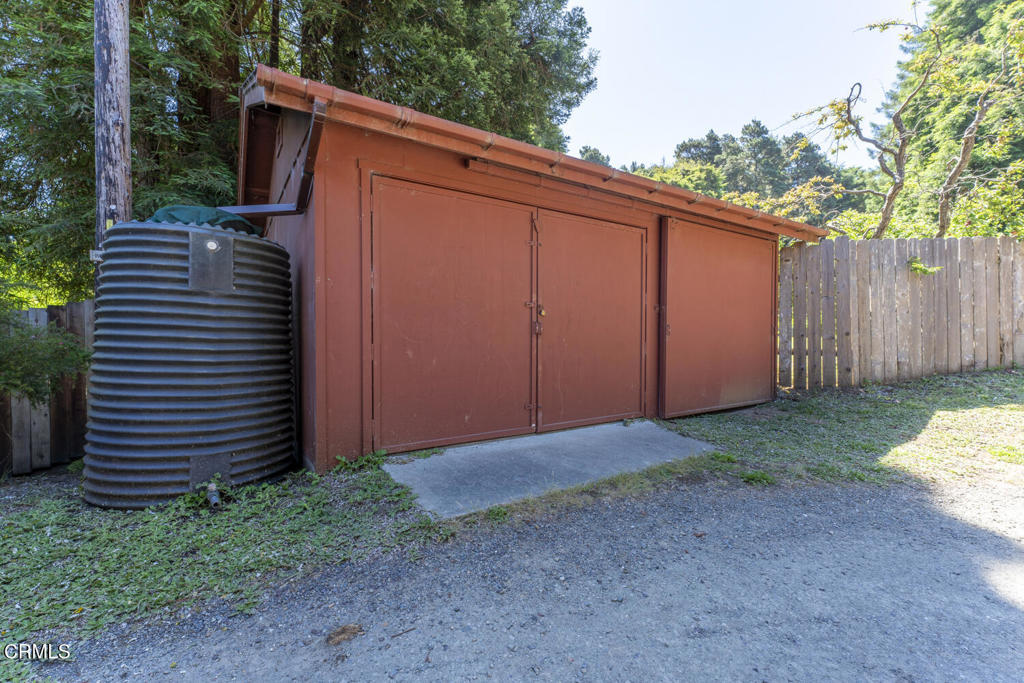 18961 Symes Lane Property Photo 29