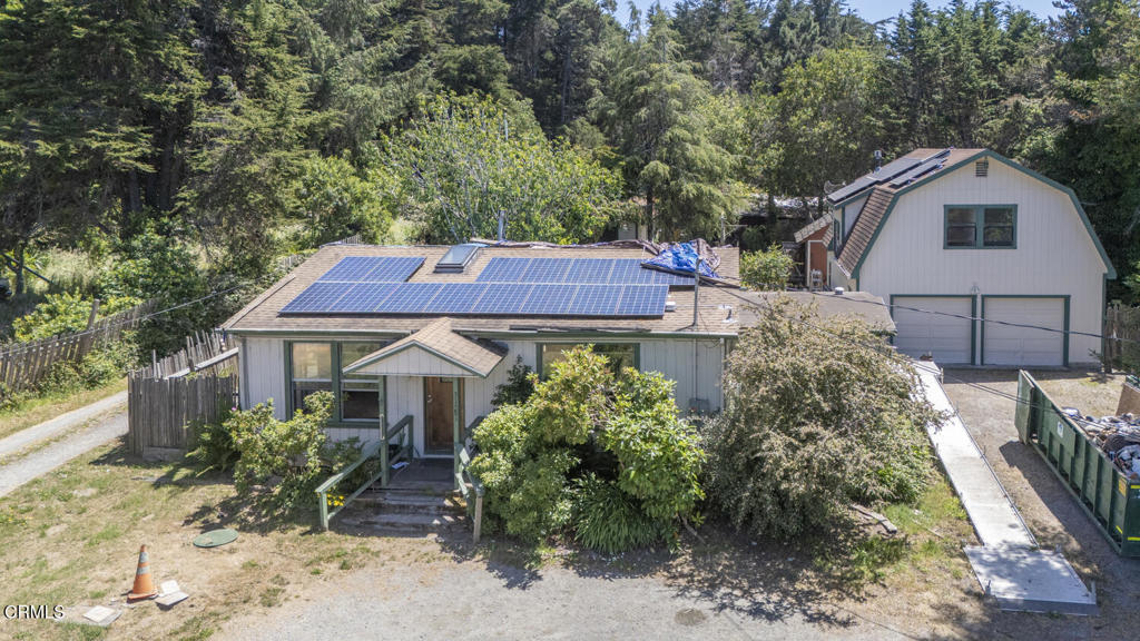 31581 Highway 20 Property Photo 1