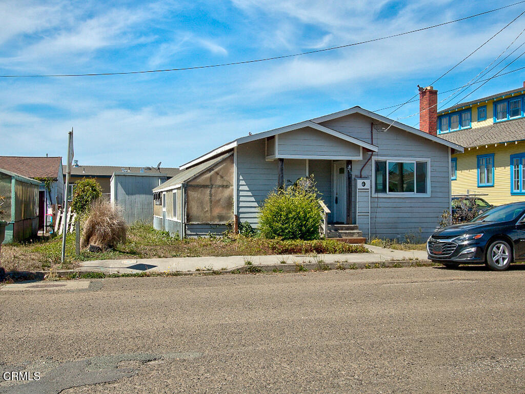 715 West Street Property Photo 1