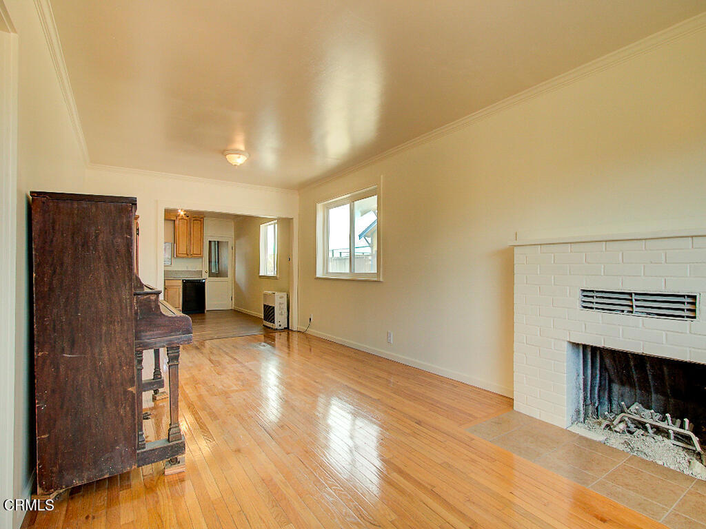 715 West Street Property Photo 3
