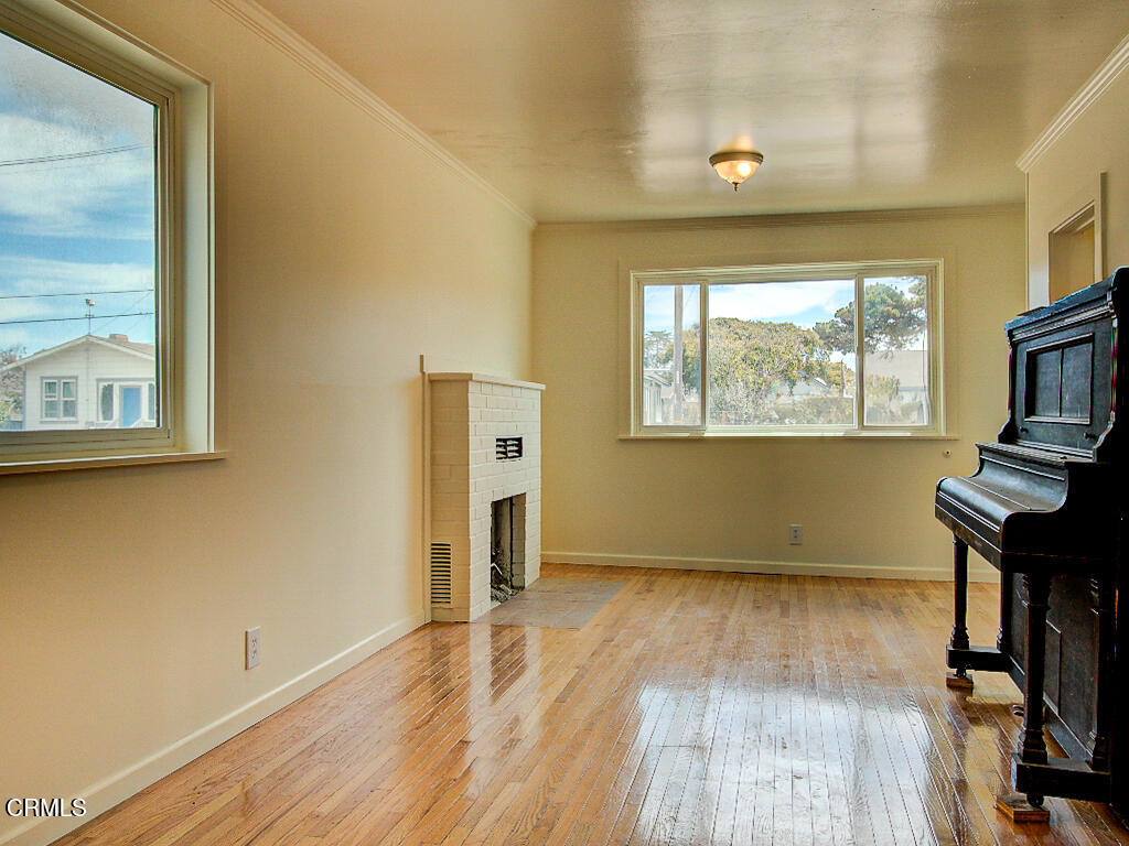 715 West Street Property Photo 6