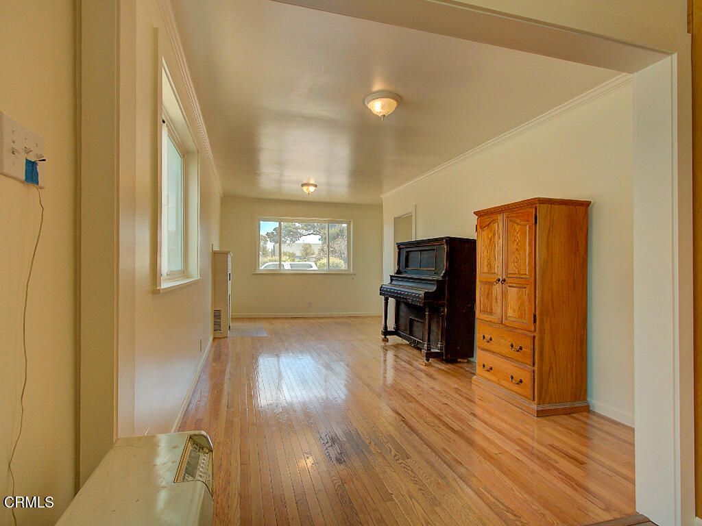 715 West Street Property Photo 7