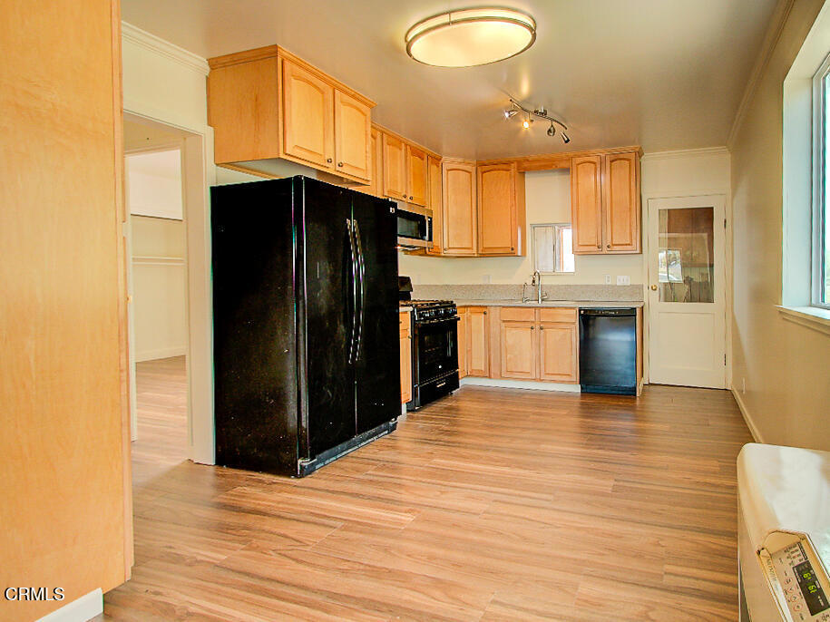 715 West Street Property Photo 8