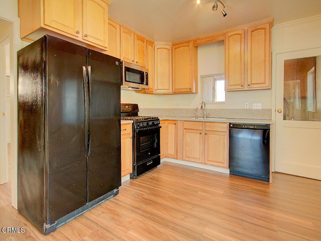 715 West Street Property Photo 10