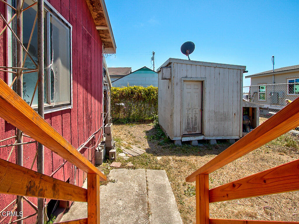 715 West Street Property Photo 23