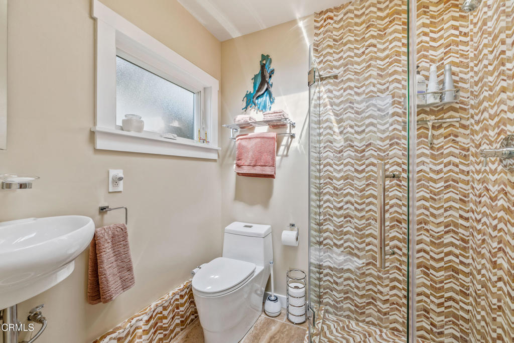 6018 California 1 Property Photo 43